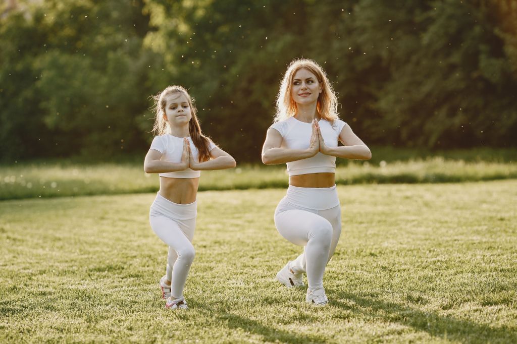 Workouts for Moms: Simple Ways to Stay Strong, Healthy, and&nbsp;Energized